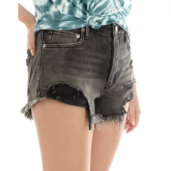 Free People
Loving Good Vibrations Shorts - Picture 4 of 11